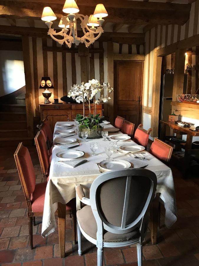 Maison Normande De Caractere A Colombages Saint-Hymer Экстерьер фото